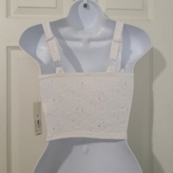 (Free with a purchase) No boundaries white eyelet bustier top - Picture 2 of 5